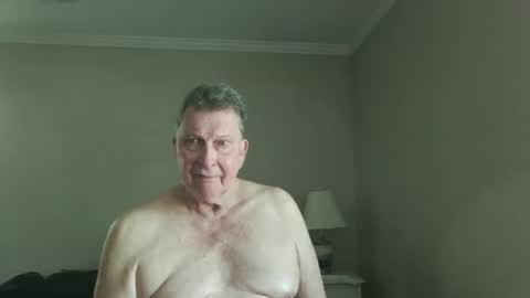 Snapshot of island625103 chatting on May 26, 2026, 9:33 pm island625103 online show from May 26, 2026, 9:33 pm