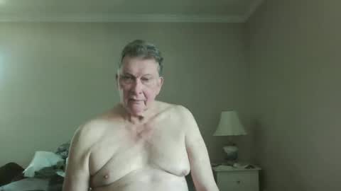 Snapshot of island625103 chatting on June 8, 2026, 4:18 pm island625103 online show from June 8, 2026, 4:18 pm