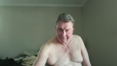 Snapshot of island625103 chatting on June 10, 2026, 7:46 pm island625103 online show from June 10, 2026, 7:46 pm