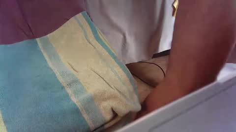 islandforfun online show from January 15, 2025, 7:34 pm