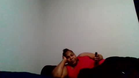 Snapshot of islandmaker chatting on June 9, 2026, 4:57 am islandmaker online show from June 9, 2026, 4:57 am