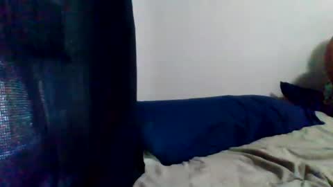 Snapshot of islandmaker chatting on June 21, 2026, 8:11 pm islandmaker online show from June 21, 2026, 8:11 pm