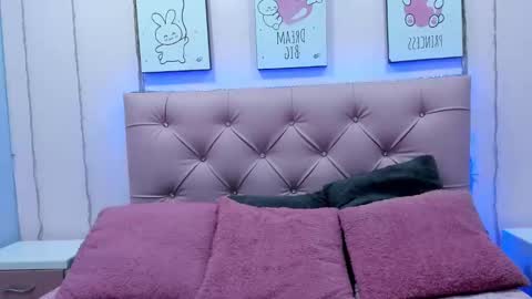 Issa  online show from September 21, 2025, 3:08 am