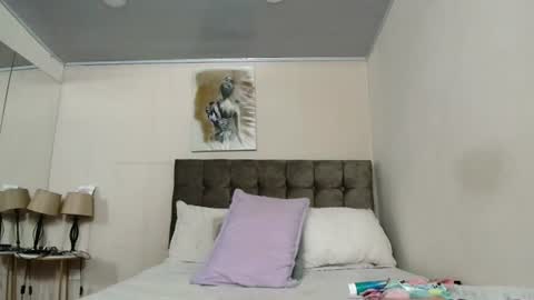 Snapshot of issabellajones chatting on July 22, 2026, 12:08 pm issabellajones online show from July 22, 2026, 12:08 pm