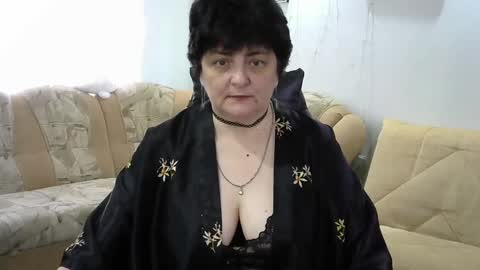 IsXLoves online show from February 28, 2025, 9:58 am