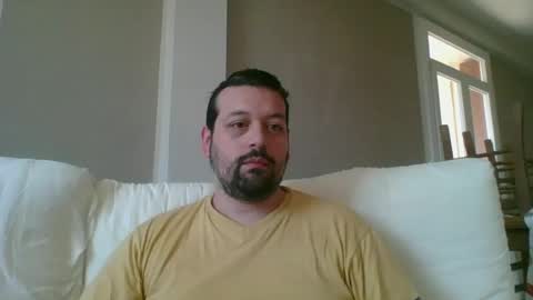 italianbigboy932 online show from April 24, 2026, 9:45 am