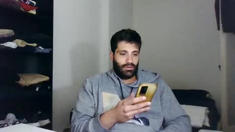 Snapshot of italianboybcn chatting on February 26, 2025, 9:32 am italianboybcn online show from February 26, 2025, 9:32 am