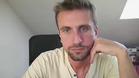 italiano116116 online show from September 18, 2025, 1:02 pm