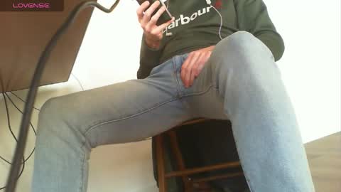 Snapshot of italiansirforyou chatting on March 31, 2026, 8:26 am Alex online show from March 31, 2026, 8:26 am