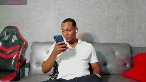 itanxfor online show from November 16, 2025, 12:55 pm