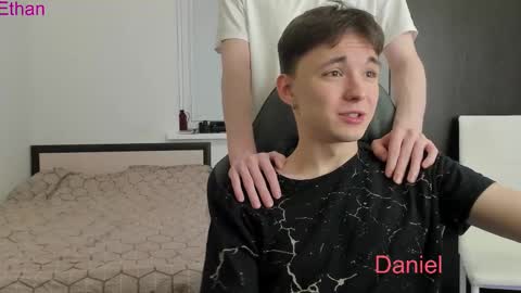 Ethan online show from October 5, 2025, 4:38 pm