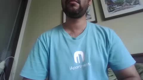 its_me_2323 online show from December 17, 2025, 4:40 am