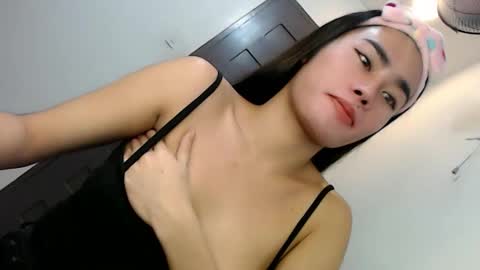 its_me_vanesa online show from November 21, 2025, 10:19 pm