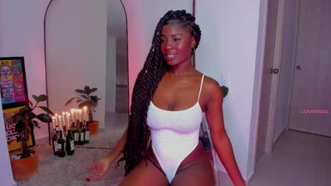 Snapshot of itslau_ chatting on February 14, 2025, 8:10 am lau online show from February 14, 2025, 8:10 am