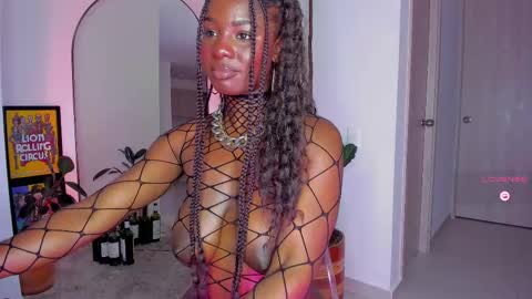 Snapshot of itslau_ chatting on March 8, 2025, 5:38 am lau online show from March 8, 2025, 5:38 am