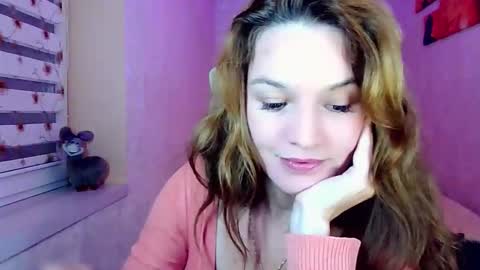 itslunaday online show from October 3, 2025, 5:43 pm