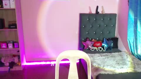 Snapshot of itsmesianaa29 chatting on February 7, 2025, 9:16 am Siana online show from February 7, 2025, 9:16 am