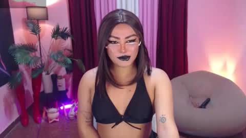 Snapshot of itsmesianaa29 chatting on October 3, 2025, 4:48 pm Siana online show from October 3, 2025, 4:48 pm