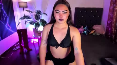 Siana online show from April 8, 2026, 2:33 am