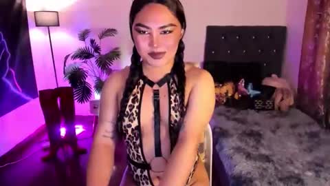 Siana online show from June 2, 2026, 9:33 am