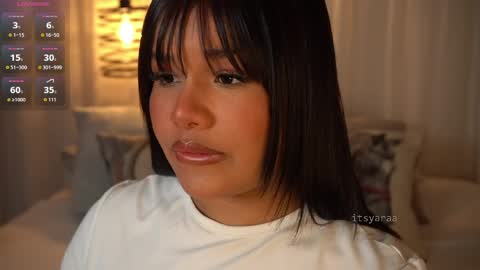 Snapshot of itsyaraa chatting on June 1, 2026, 7:04 pm SABRINA. online show from June 1, 2026, 7:04 pm