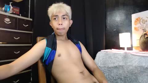 Snapshot of itsyourcummerboy_xx chatting on May 31, 2026, 7:59 pm Kyle online show from May 31, 2026, 7:59 pm