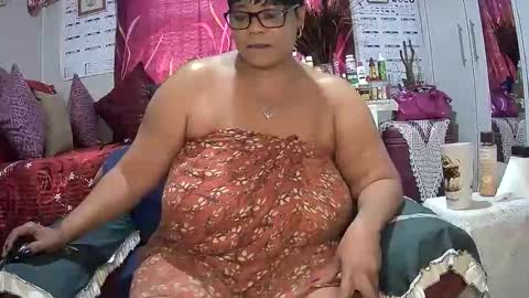 itumeleng74 online show from February 17, 2026, 6:21 am