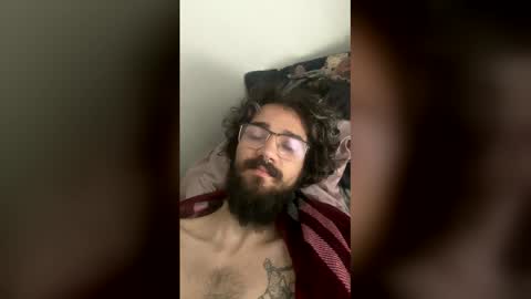 Snapshot of itzmeagain25 chatting on February 18, 2026, 8:16 pm itzmeagain25 online show from February 18, 2026, 8:16 pm