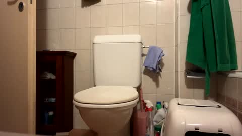 Iuuuf2 or Samel online show from December 8, 2024, 1:36 pm