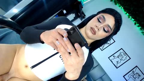 Snapshot of ivan_standford chatting on January 4, 2025, 10:02 pm y  online show from January 4, 2025, 10:02 pm