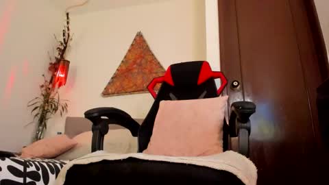 ivan online show from April 14, 2026, 4:24 pm