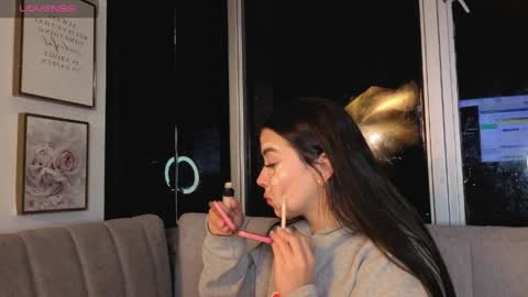 Snapshot of ivanna_west chatting on April 8, 2026, 9:53 am Ivanna West online show from April 8, 2026, 9:53 am