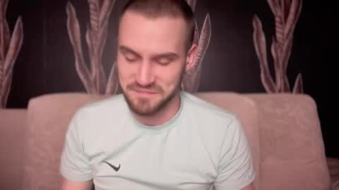 iveran online show from October 20, 2025, 6:52 pm