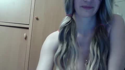 Snapshot of ivetta911 chatting on March 7, 2026, 4:15 pm ivetta911 online show from March 7, 2026, 4:15 pm