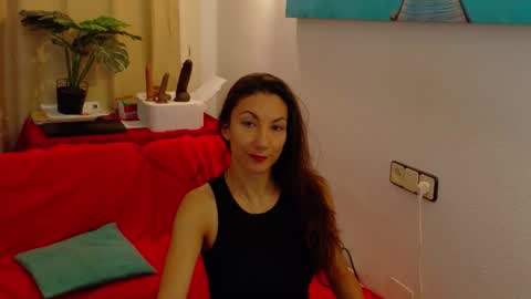 Snapshot of ivonne_hilton chatting on May 26, 2026, 7:59 am Ivonne online show from May 26, 2026, 7:59 am