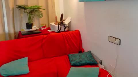 Snapshot of ivonne_hilton chatting on June 5, 2026, 9:37 am Ivonne online show from June 5, 2026, 9:37 am