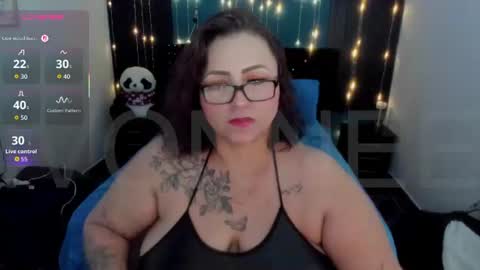 Snapshot of ivonnee17_ chatting on August 9, 2026, 12:34 am Ivonne online show from August 9, 2026, 12:34 am