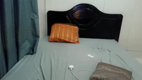 ivory_whore online show from March 23, 2026, 7:18 pm