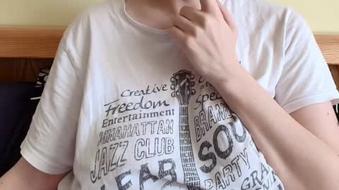 Snapshot of ivoryorchid chatting on January 30, 2025, 9:04 am Ivory online show from January 30, 2025, 9:04 am