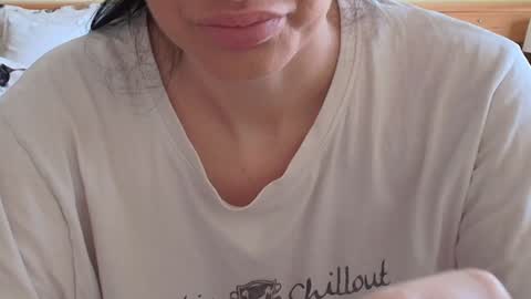 Snapshot of ivoryorchid chatting on February 4, 2025, 10:32 am Ivory online show from February 4, 2025, 10:32 am