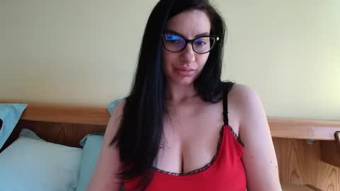 Snapshot of ivoryorchid chatting on February 8, 2025, 2:49 pm Ivory online show from February 8, 2025, 2:49 pm