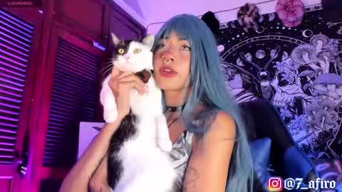 Snapshot of ivy_byte chatting on February 12, 2026, 11:55 pm - online show from February 12, 2026, 11:55 pm