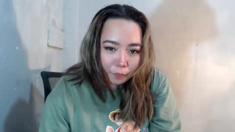 Snapshot of ivy_hottie chatting on December 3, 2025, 3:21 pm IVY online show from December 3, 2025, 3:21 pm