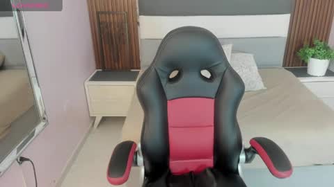 Snapshot of ivy_rosse7 chatting on May 26, 2026, 12:34 pm IVY online show from May 26, 2026, 12:34 pm