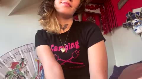 Snapshot of ivydevilll chatting on May 28, 2026, 6:38 pm IVY DEVILL online show from May 28, 2026, 6:38 pm