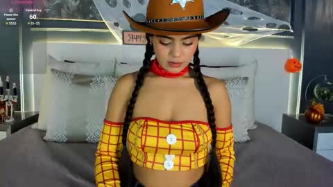 ivyellis online show from October 30, 2025, 12:17 pm