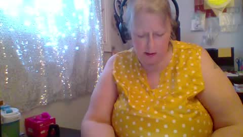 Snapshot of ivyjane3522 chatting on July 8, 2026, 12:04 am ivyjane3522 online show from July 8, 2026, 12:04 am