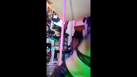 ivyjennifer366 online show from February 6, 2026, 7:56 am