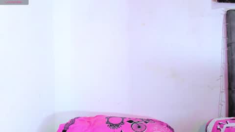 ivymilleer online show from April 1, 2026, 6:49 pm