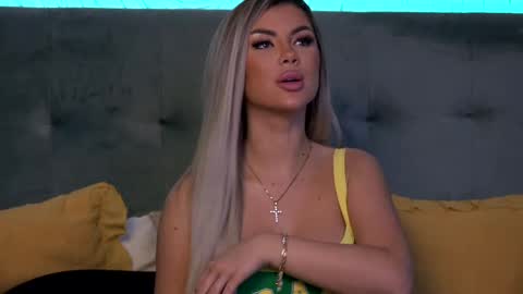  Ivy  online show from February 13, 2025, 9:41 am